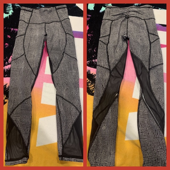 lululemon athletica Pants - Like New LuLuLemon Athletica Black/White Leggings